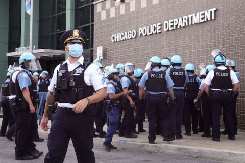 Photo of Chicago Police officers